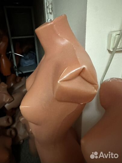 Мёртвые манекены на Хэллоуин