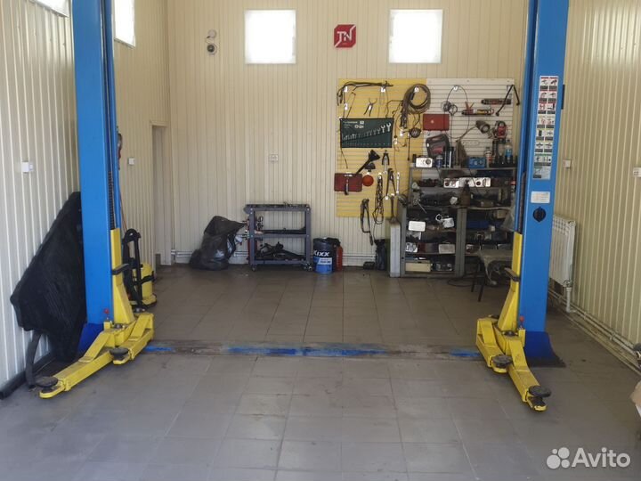 Аренда гаража с подъемником и инструментами