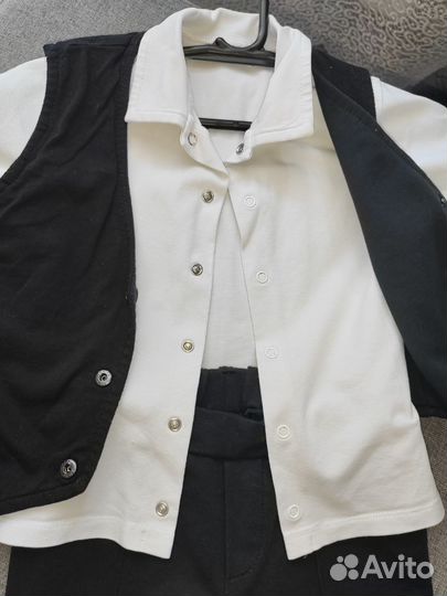 Костюм тройка