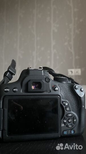 Зеркальный фотоаппарат canon 750d