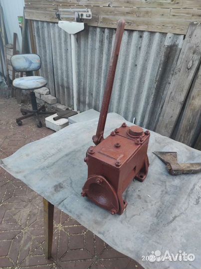 Ручной насос для воды и топлива