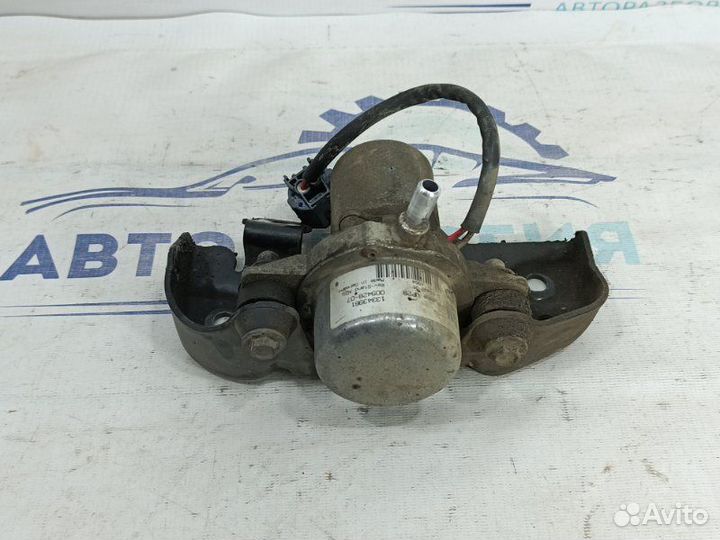 Вакуумный насос Chevrolet Cruze F16D3 2012