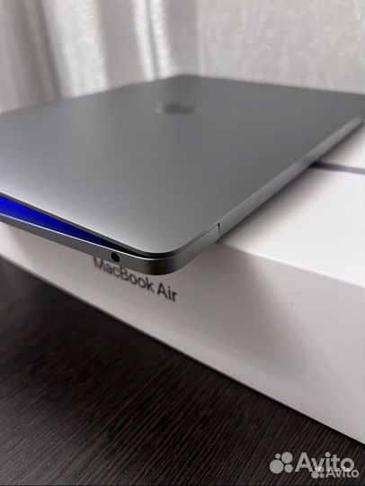 Apple MacBook Air Retina