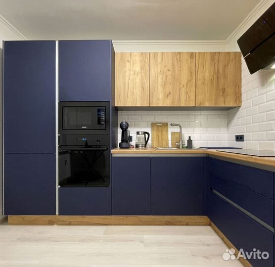 Кухня в потолок на заказ