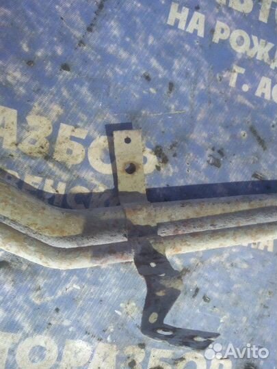 Заливная горловина бензобака Mitsubishi Pajero 3