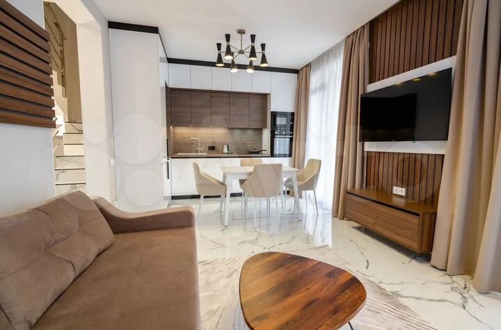 Дом 145 м² на участке 1,5 сот.