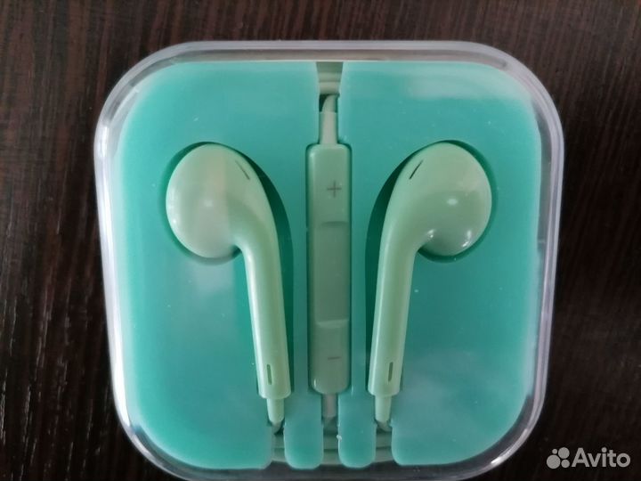 Наушники новые