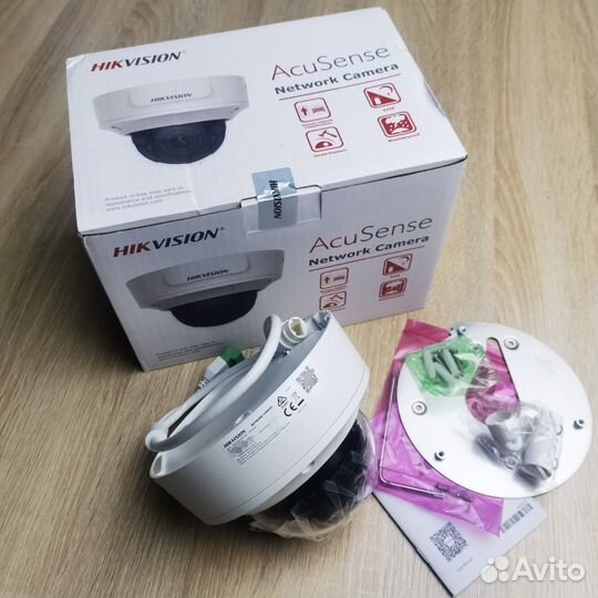 IP-камера Hikvision DS-2CD2743G2-IZS русский язык