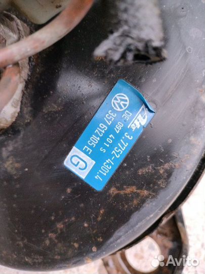 Вакуумный усилитель тормозов Volkswagen Passat B 4