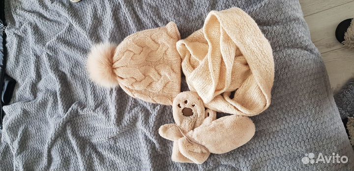 Комплект шапка и шарф для девочки