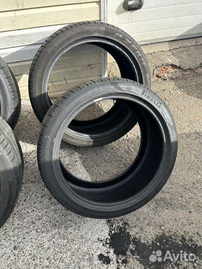 Pirelli P Zero 295/35 R21 и 315/35 R21 Y