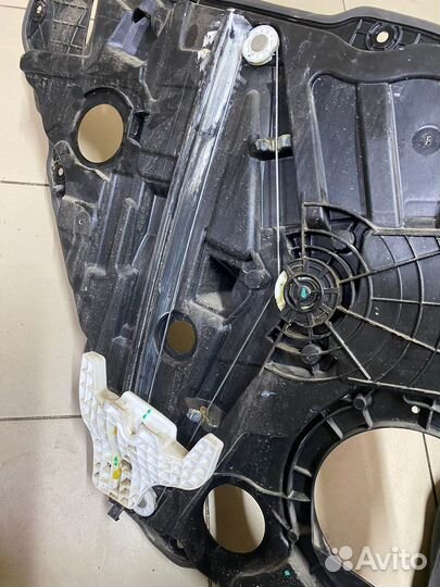 Стеклоподъемник эл. задний правый Kia Optima 4