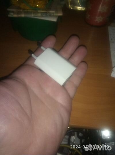 Зарядка на iPhone 5v 1a