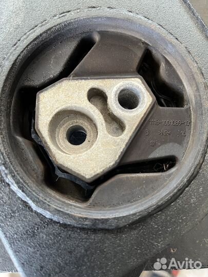 Опора двигателя LADA granta