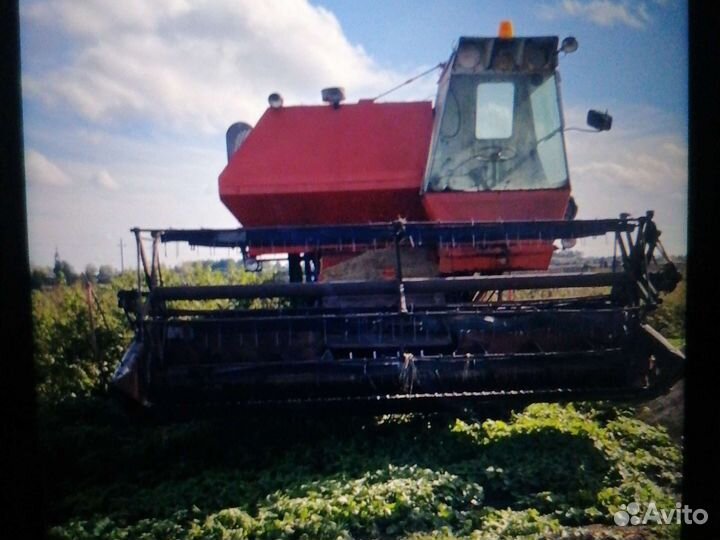 Комбайн Нива-Сельхозтехника СКА-5, 2002