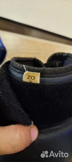 Боксерские перчатки и шлем