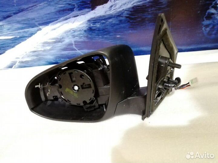 Зеркало левое Corolla 180