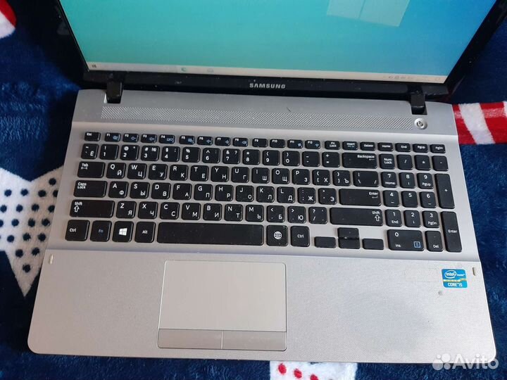 Ноутбук Samsung i5