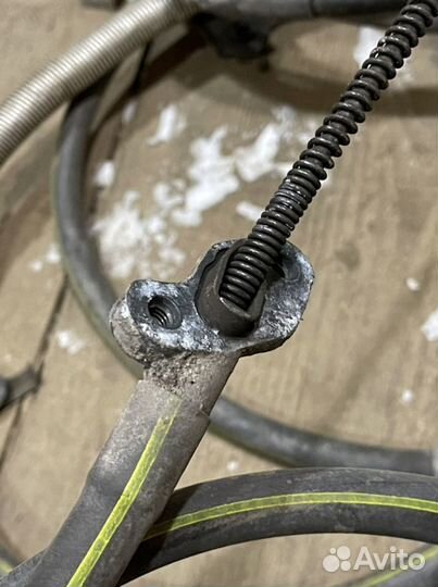 Трос ручного тормоза Lexus 350 3