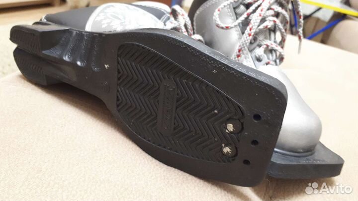 Лыжные ботинки детские Marax 33р