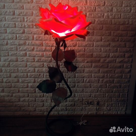 Роза ростовая светильник