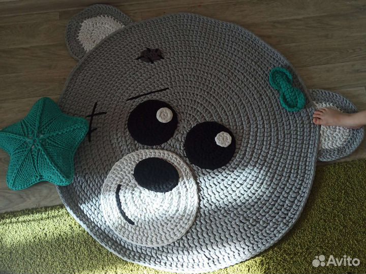 Коврик для детской из пряжи Мишка Тедди