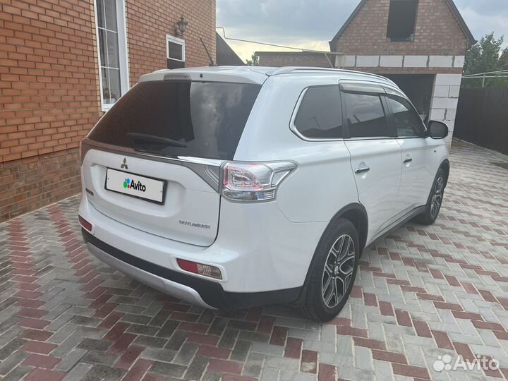 Mitsubishi Outlander 3.0 AT, 2014, 150 000 км