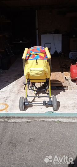 Прогулочная коляска