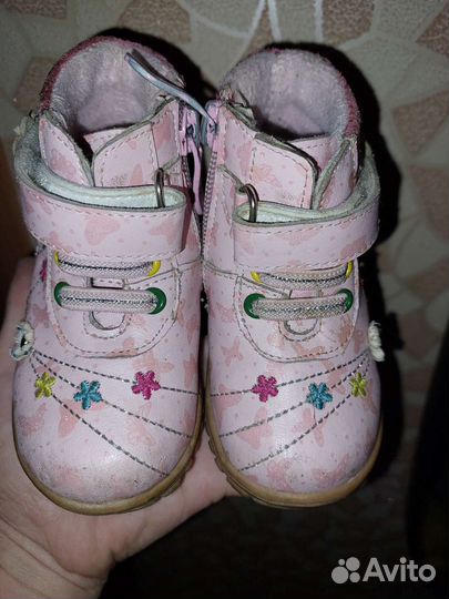 Ботинки для девочки
