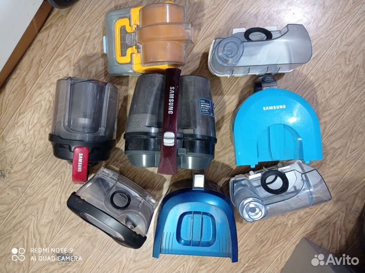 Контейнер пылесоса