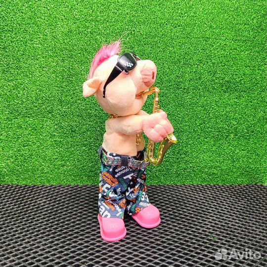 Танцующая и поющая игрушка 