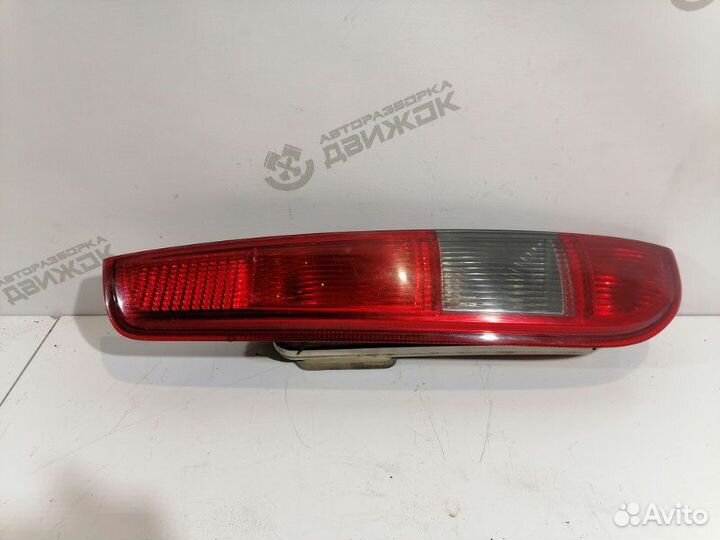Фонарь задний левый Ford Focus 2 (универсал) 1.6
