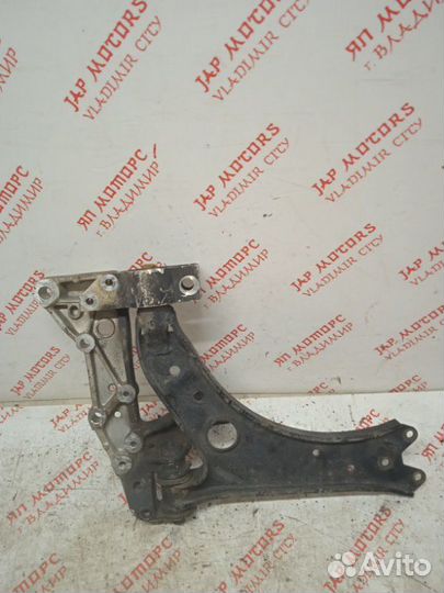 Рычаг подвески нижний передний Volkswagen Golf 5