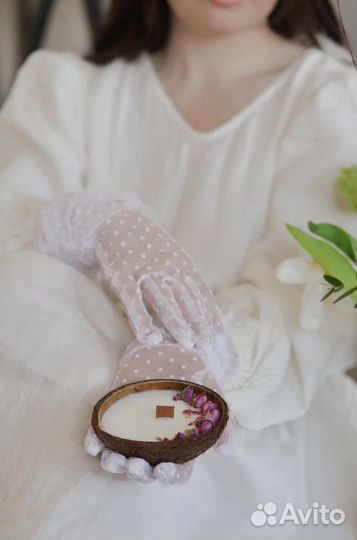 Свеча в кокосе