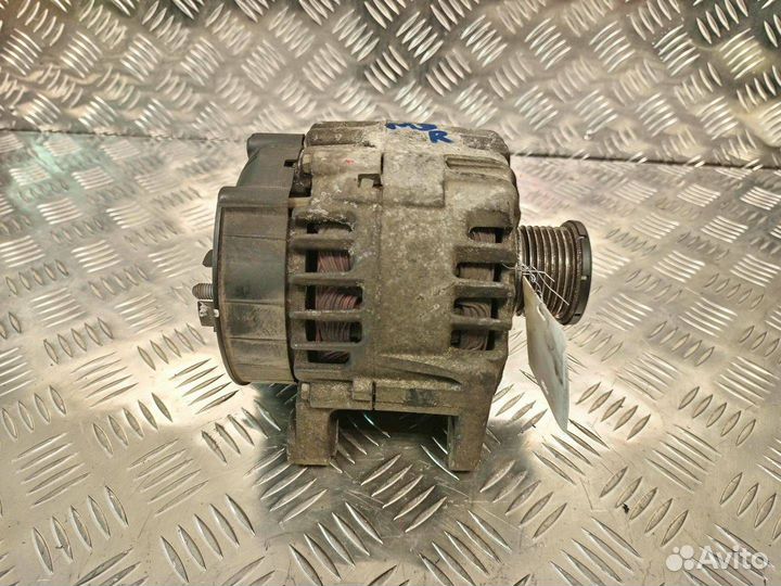 Генератор Renault Duster 8200404459