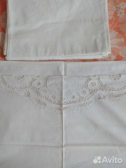 Подзорник, наволочки, рушники