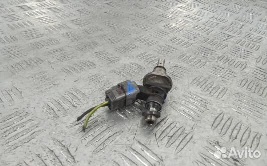 Форсунка бензиновая mazda CX-7 1 (DEA30B701)