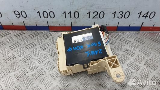 Блок комфорта toyota RAV 4 ZSA4 (2NN01M301)