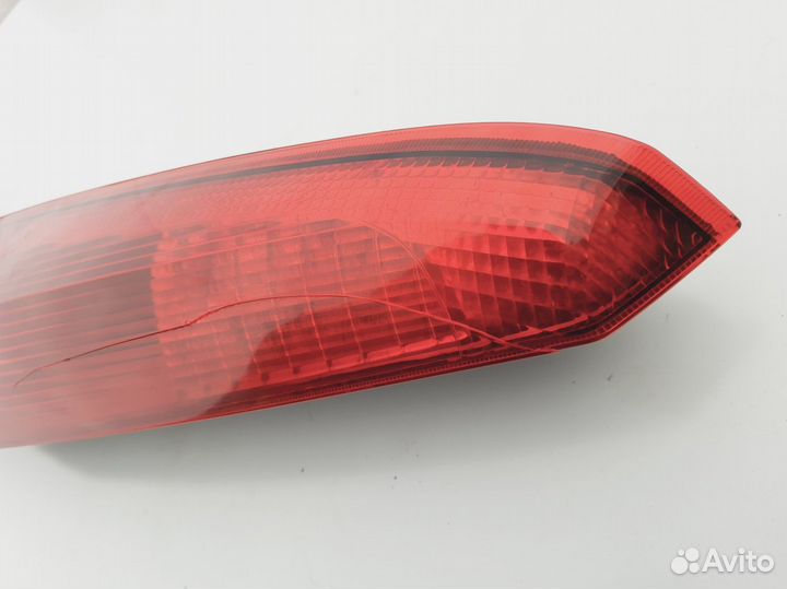 Фонарь задний левый Ford Fiesta