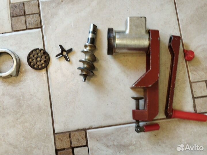 Мясорубка ручная СССР чугунная