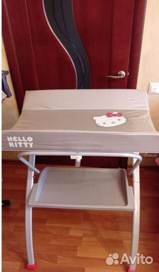 Пеленальный столик с ванночкой brevi