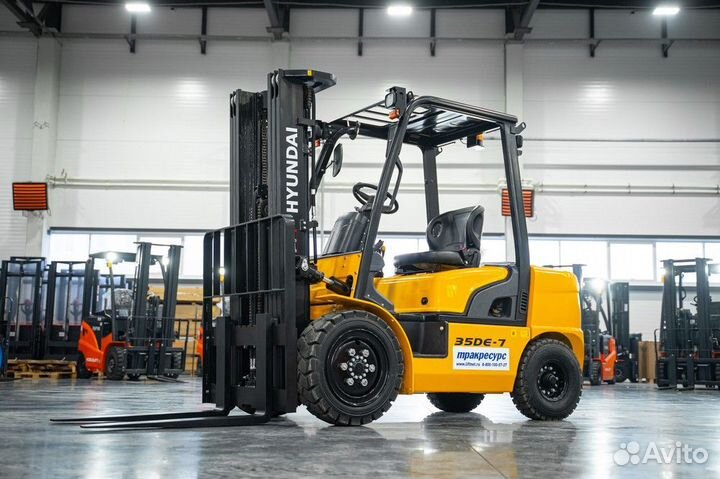 Вилочный погрузчик Hyundai 35DE-7, 2023