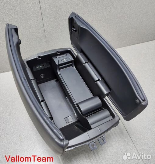 Лот X86 Подлокотник BMW X5 E70