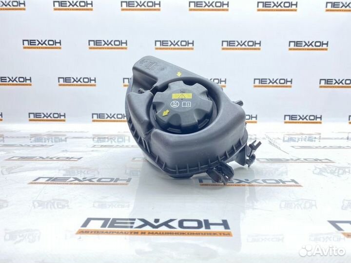 Бачок расширительный Bmw 7-Series G12 3.0 B58B30A