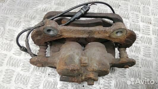 Суппорт тормозной передний левый land rover discov