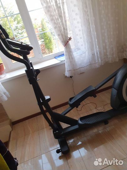 Эллиптический тренажер