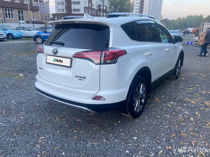 Toyota RAV4 2.5 AT, 2018, 165 888 км