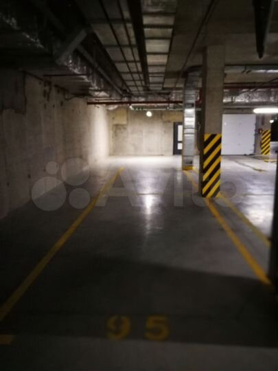 Машиноместо, 14 м²