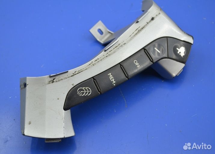 Мультикнопки на руле, правая MAN TGA 18.440 (01.00