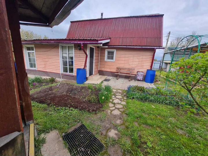 Дом 50 м² на участке 11 сот.